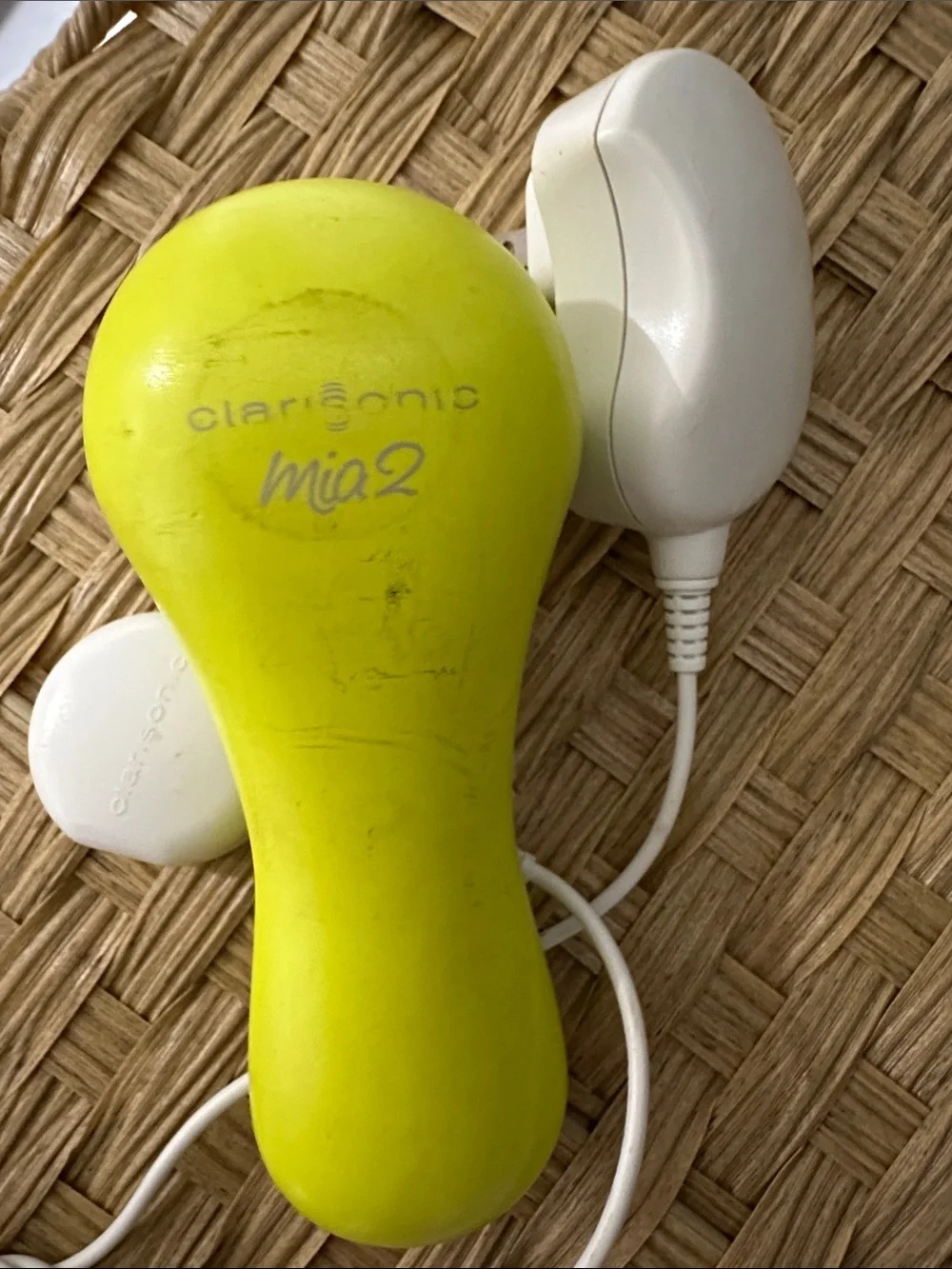Clarisonic Facial Cleansing Brush with Charger and Brush Head